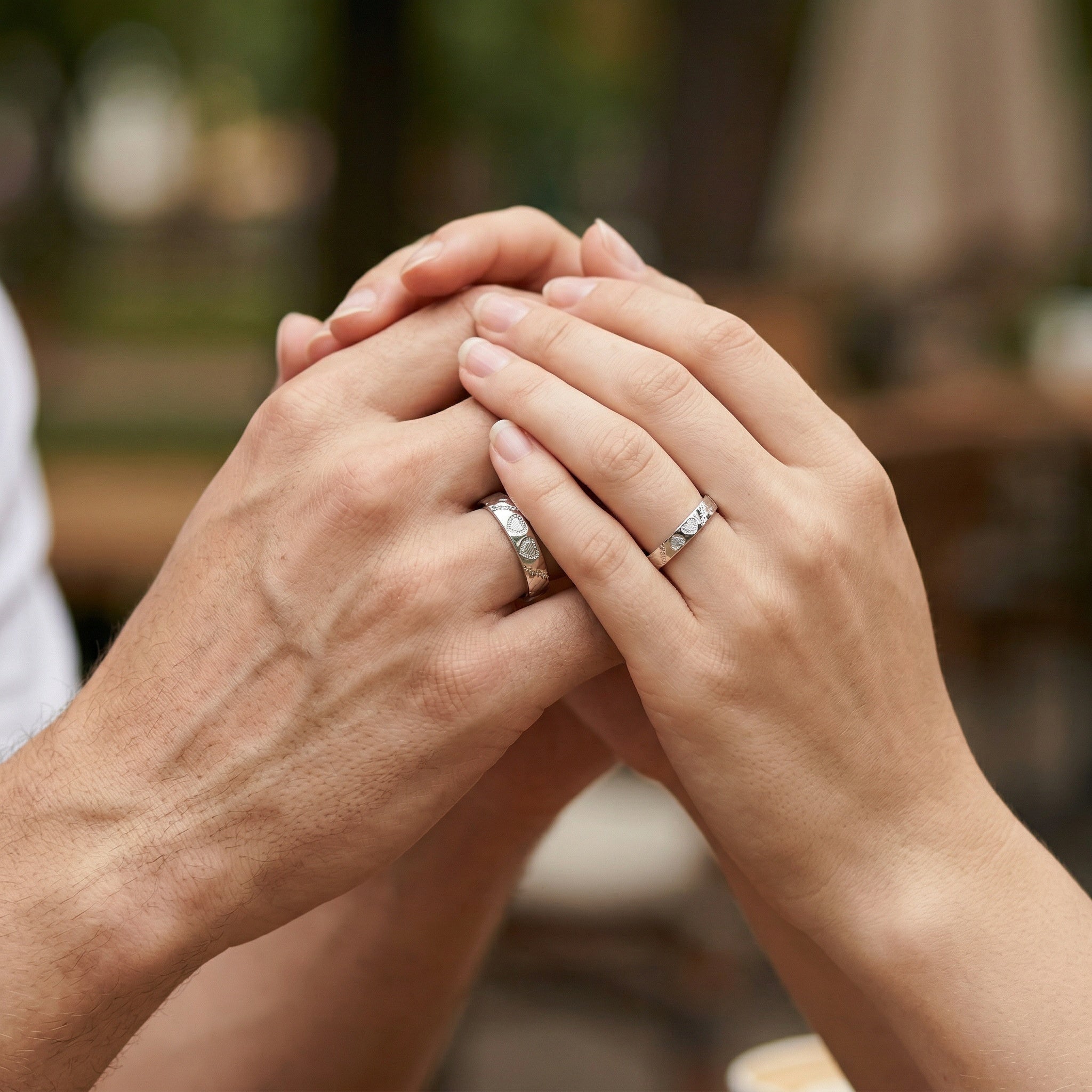 Elegant Sterling Silver Heart Pattern Couple Rings